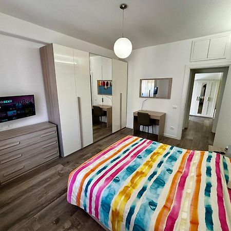 Casa Magrini - Intero Appartamento In Roma Marconi Zewnętrze zdjęcie